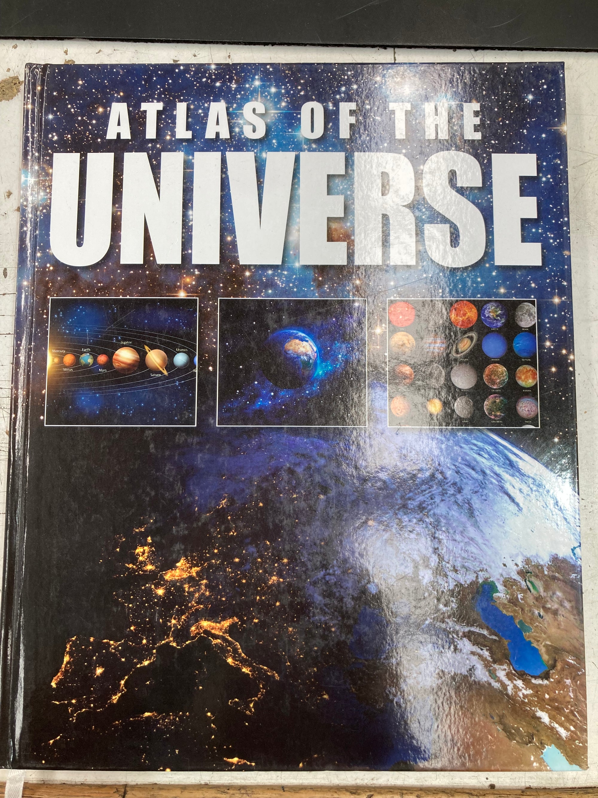 Atlas Of The Universe Book