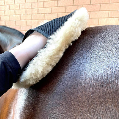 Hairy Pony Merino Wool Polishing Mit