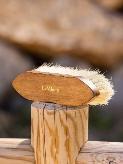 LeMieux Artisan Deep Clean Dandy Brush
